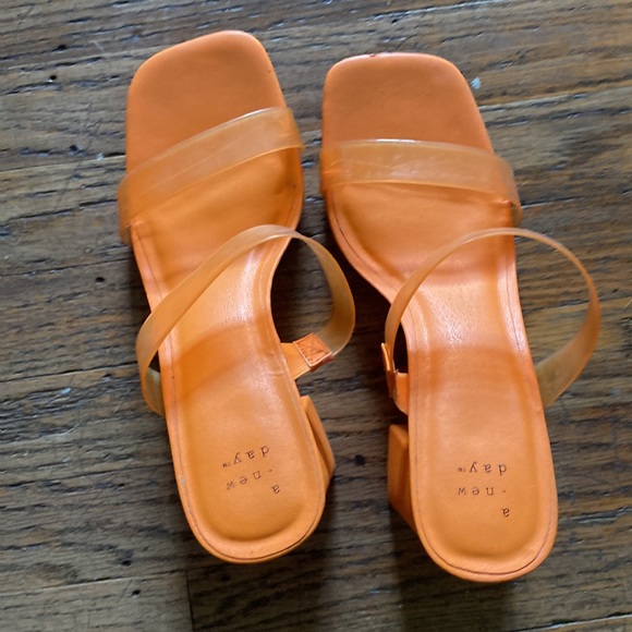 A new day Orange Block Heel - Picture 4 of 7